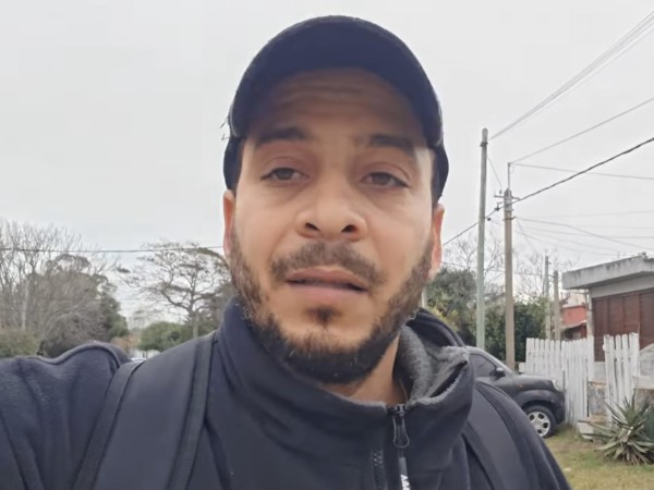 Cubano entró a un comercio de Maldonado, escuchó una conversación y decidió intervenir: lo que ocurrió después lo llevó a contarlo en un video