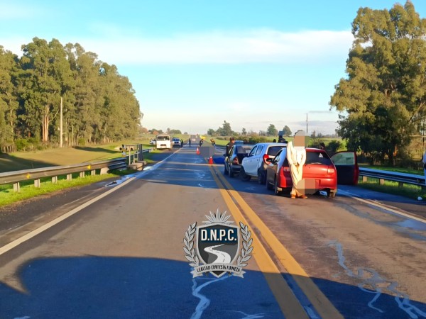 Colisión múltiple en Ruta 11 dejó un motociclista fallecido