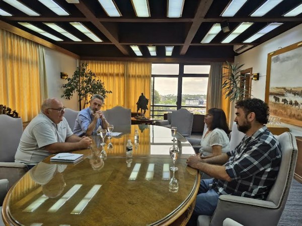 Intendencia de Maldonado mantuvo reunión con el Frente Amplio sobre las Comisiones Interpartidarias