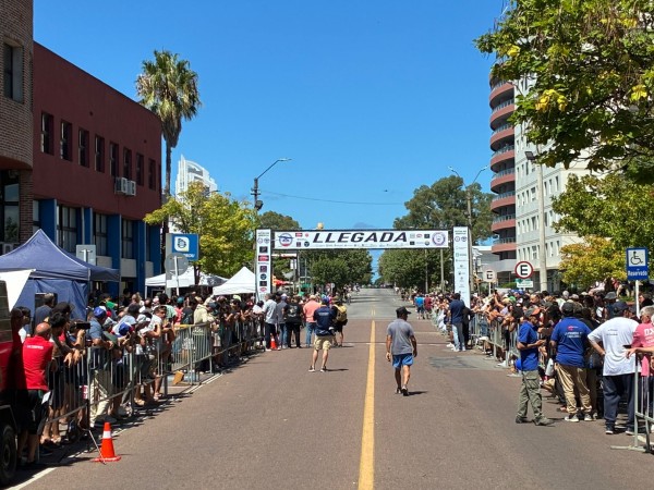Rutas de América: Leonel Rodríguez ganó en Maldonado la sexta etapa