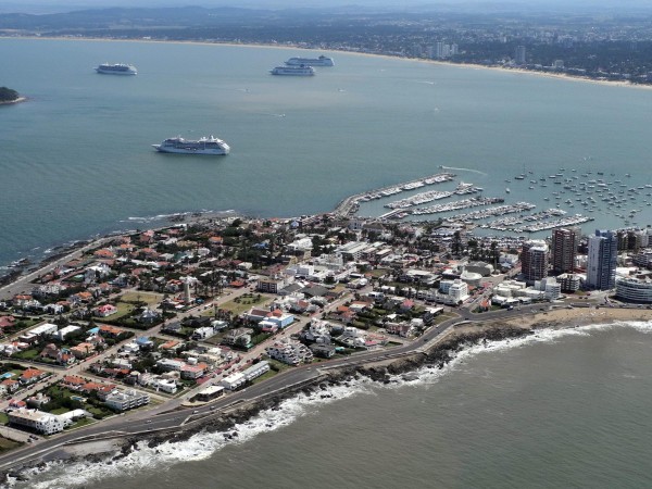 Cámara Inmobiliaria de Punta del Este en alerta por precio del dólar; gobierno admite preocupación y adopta una serie de medidas