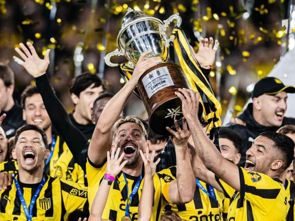 Peñarol, Colo Colo, Serie Rio de La Plata