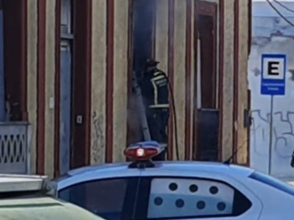 Nuevo incendio en casona del centro de Maldonado: aumenta la preocupación de los vecinos por personas que pernoctan en el lugar
