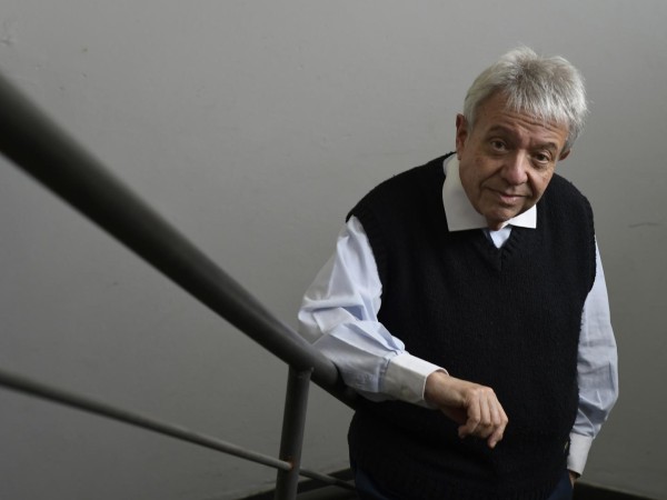 Se fue en paz, de la mano de su hija: el adiós a Julio Frade y el legado que queda en la cultura uruguaya