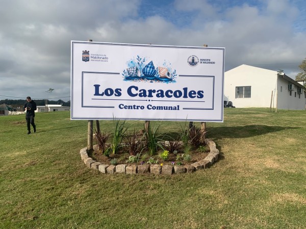 Inauguraron Centro Comunal Los Caracoles con presencia del exintendente Antía: “Estoy feliz porque es la etapa final”