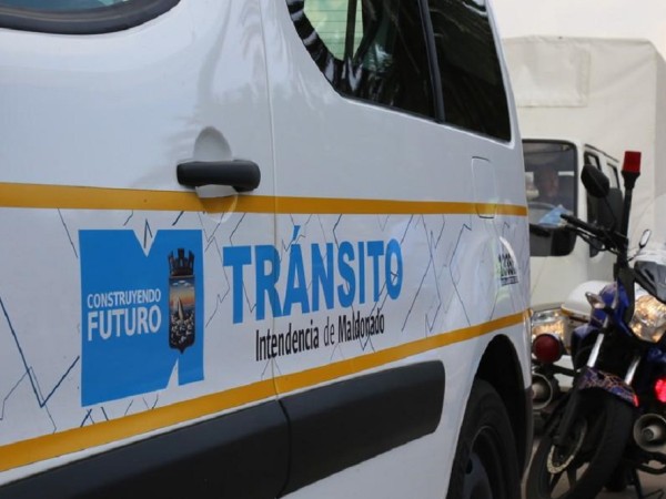 Más de 100 multas de tránsito en la última semana y centenares de vehículos inspeccionados