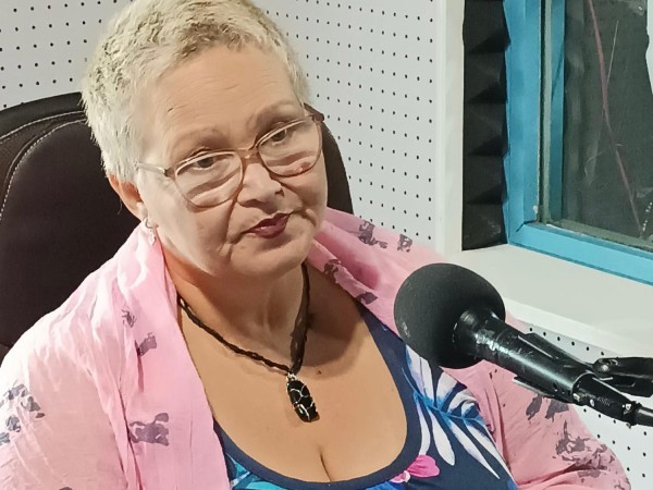 “Hacía 19 años nadie lo abrazaba”: Karina Núñez explicó proyecto que aborda servicio sexual para discapacitados