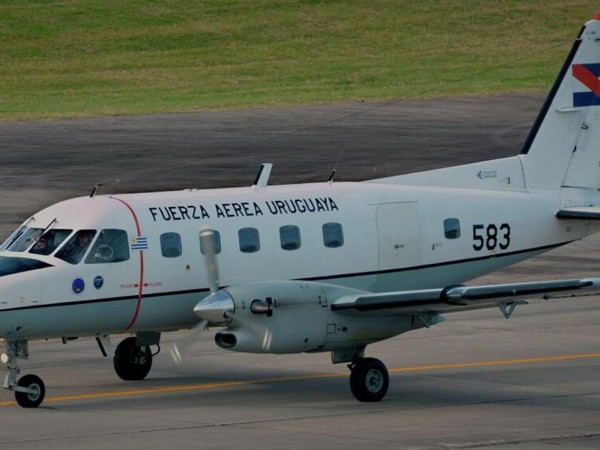 Fuerza Aérea Uruguaya, coronel cesado, Javier García,