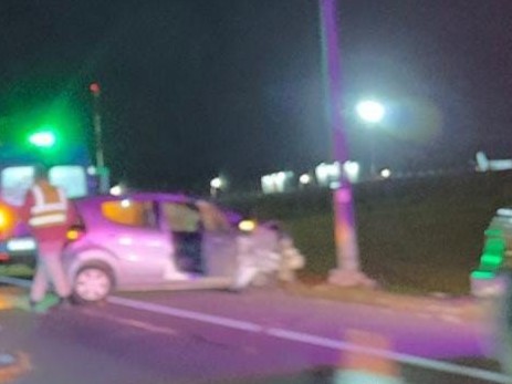 Conductora en estado grave en CTI tras impactar contra una columna en la Ruta Interbalnearia