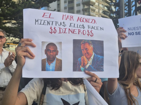Organizaciones se movilizaron en Punta del Este contra las prospecciones sísmicas