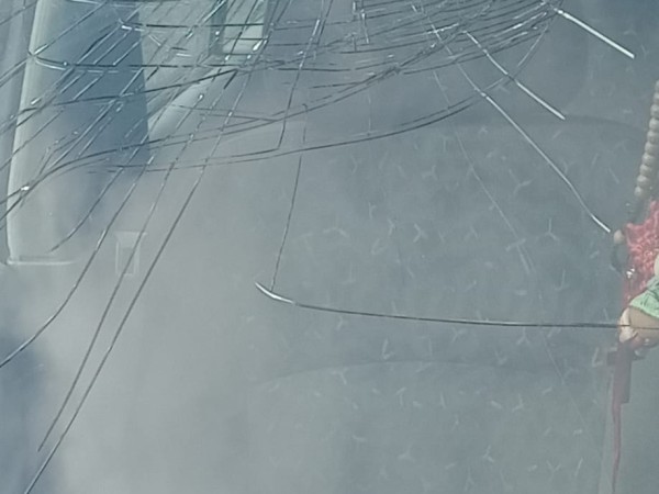 Automovilistas denuncian que al transitar por calle 15 son apedreados