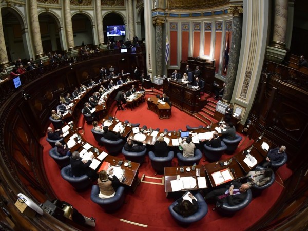 Histórico: Uruguay vota la Eutanasia o muerte digna