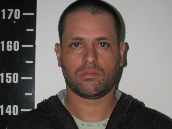 Casi dos años de prisión para sujeto que fue detenido en Pueblo Garzón con un revólver y  bebidas alcohólicas