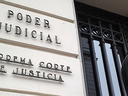 Defensa de profesor condenado por abuso sexual presentó recurso de casación y exige la absolución definitiva