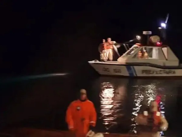 Buscan por aire y mar a un joven argentino que salió en moto de agua desde Portezuelo y no regresó