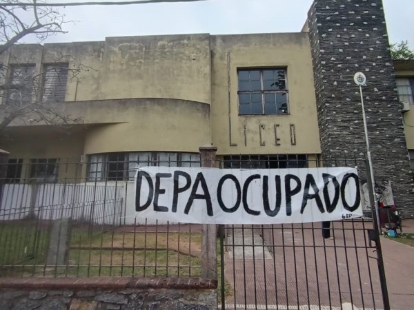 ocupado, liceo departamental, maldonado