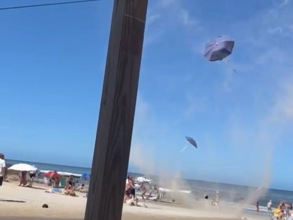 Video: impactante fenómeno natural sorprendió a playistas en La Barra
