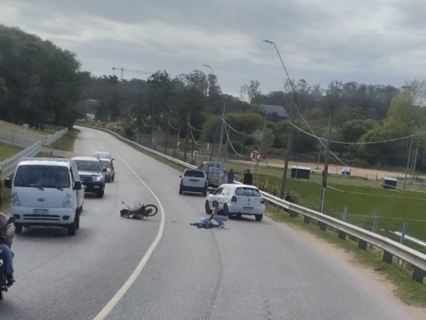 Mujer de 68 años politraumatizada tras siniestro en Aparicio Saravia