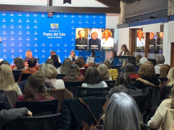 Tres mujeres que marcaron la historia de Punta del Este fueron homenajeadas en un nuevo ciclo de reconocimiento