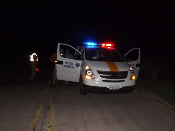 Un ciudadano colombiano apareció muerto en Ruta 12; se presume que fue embestido por un vehículo