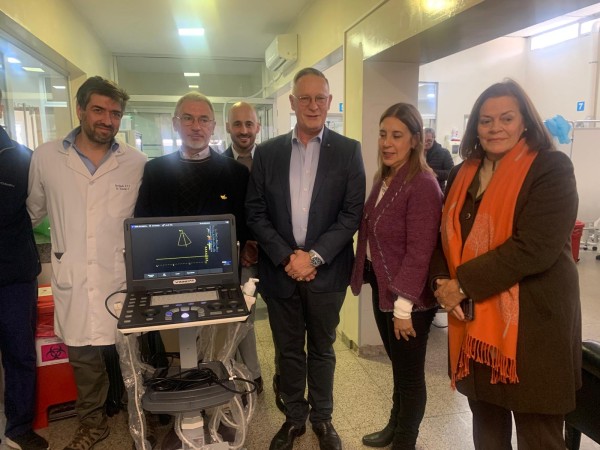 Embajador de la Orden de Malta donó un ecógrafo al Hospital de Maldonado con fondos que recaudó por su cumpleaños