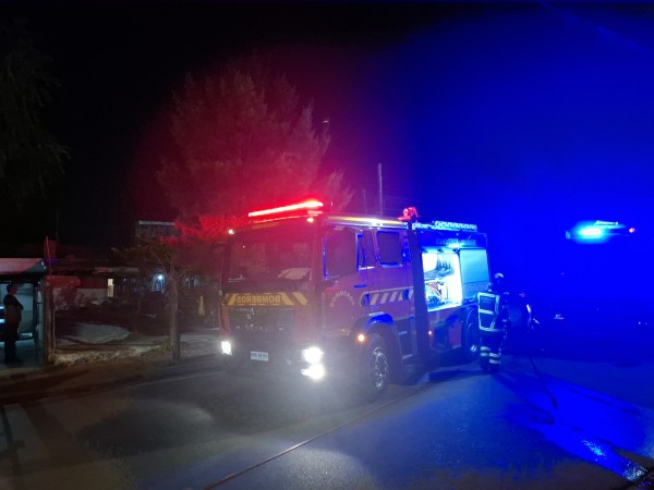 Bomberos controló incendio en finca de Simón del Pino