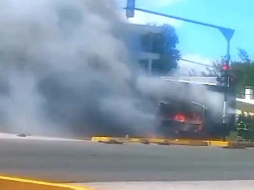 Gran explosión en Pan de Azúcar: un camión tomó fuego en ruta 9