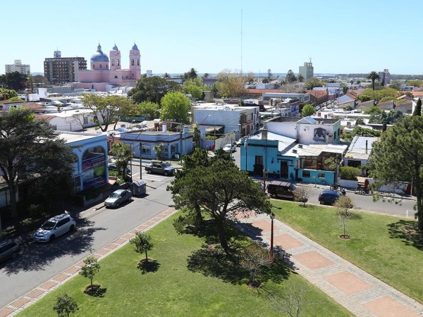 Empresario local afirmó que “hay que impulsar el centro” y cuestionó la falta de autocrítica política