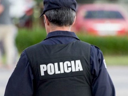 fuga,embestir,moto,detenido,Policía