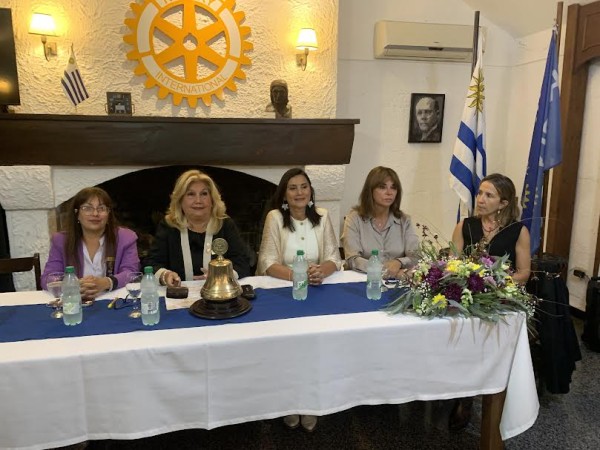 Rotary reconoció a mujeres destacadas del sector salud en Maldonado: “Cada vez hay más mujeres con roles gerenciales”