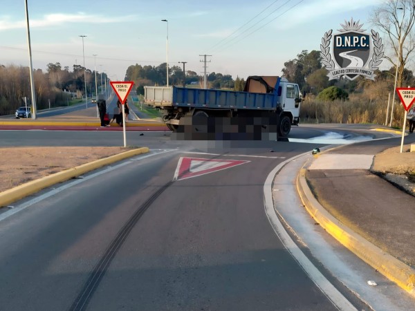 Motociclista murió tras chocar con un camión en Ruta 6