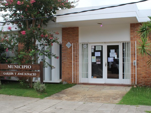 intendencia, acceso a viviendas, pueblo garzón