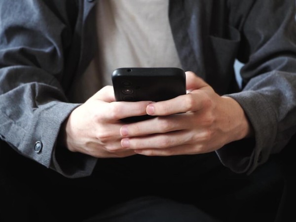 El celular se vuelve documento: Uruguay lanzará cédula digital en diciembre