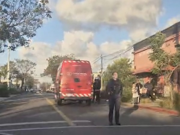 Conductora cayó de su moto  y fue trasladada a un centro de salud