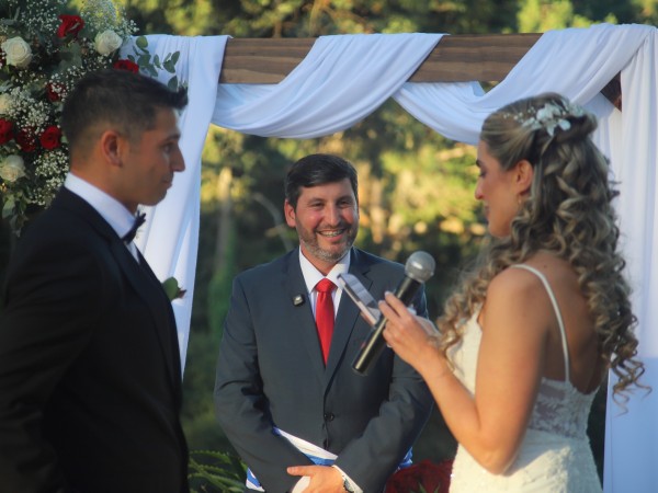 Damián Tort ofició su primer casamiento como alcalde de Maldonado