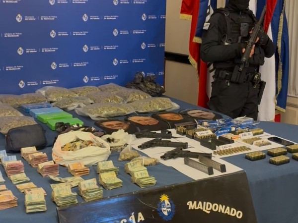 Desmantelaron una cocina de cocaína en Maldonado Nuevo: incautaron armas, municiones y 140 mil pesos