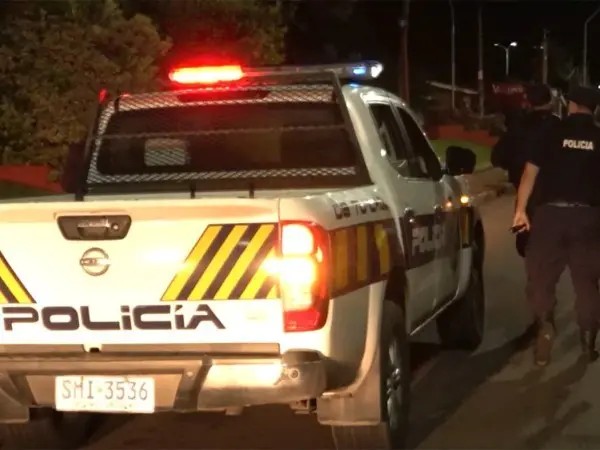 Dos personas en moto dispararon contra una casa en Barrio Rivera