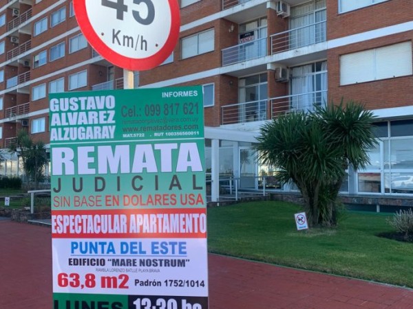 remate, Punta del Este, apartamento con deudas