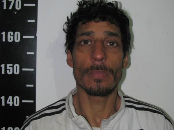Condenan a un año de cárcel a un hombre que rompió un auto para robar documentos y dinero