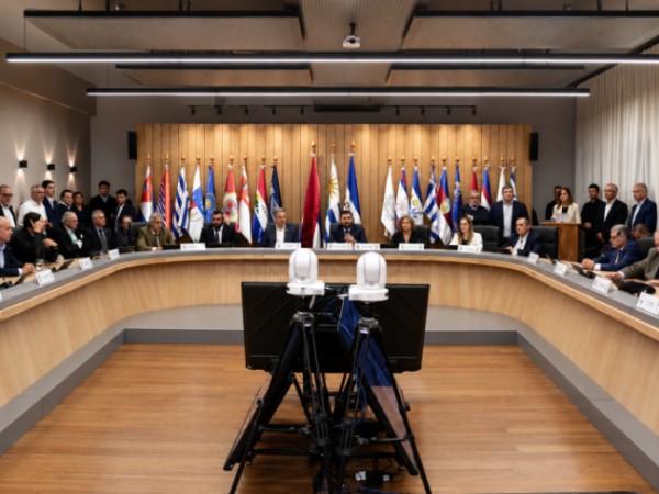 Inauguraron la nueva sede del Congreso de Intendentes y Abella valoró tener “un lugar propio”