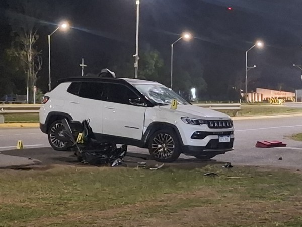 Motociclista fue trasladado a centro asistencial tras choque con un auto en la rotonda de Solanas