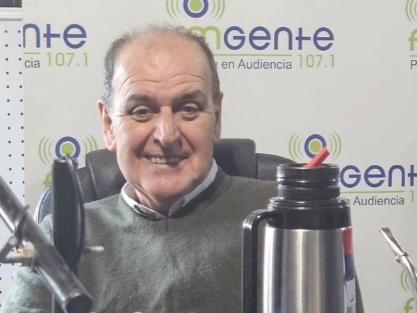 Óscar De los Santos en el aniversario del Frente Amplio: “Nos sentimos contentos de haber transformado Uruguay estructuralmente"