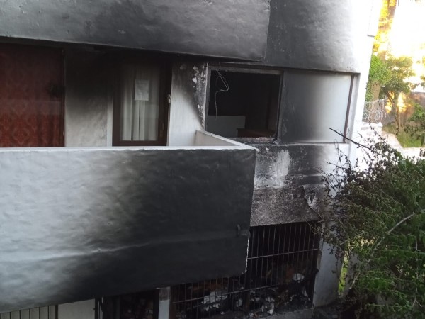 incendio,apartamento,péridas,totales,evacuación,edificio