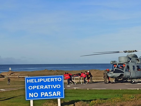 VIDEO|Evacuación aérea en Punta del Este a tripulante de buque pesquero herido con arma blanca