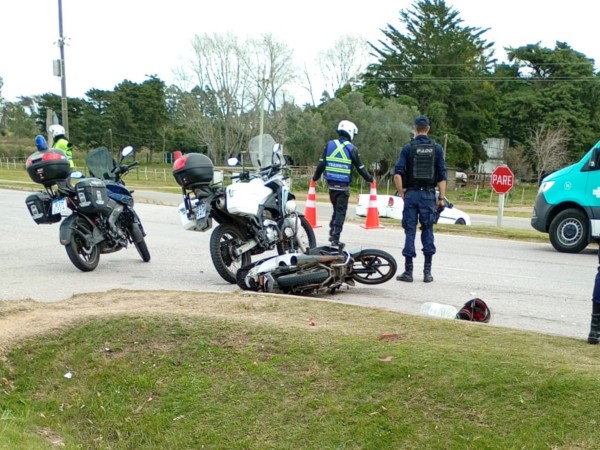Motociclista está grave tras chocar con una camioneta en barrio Hipódromo