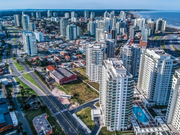 Una empresa se promociona como certificada por la Cámara Inmobiliaria de Punta del Este sin pertenecer a la institución