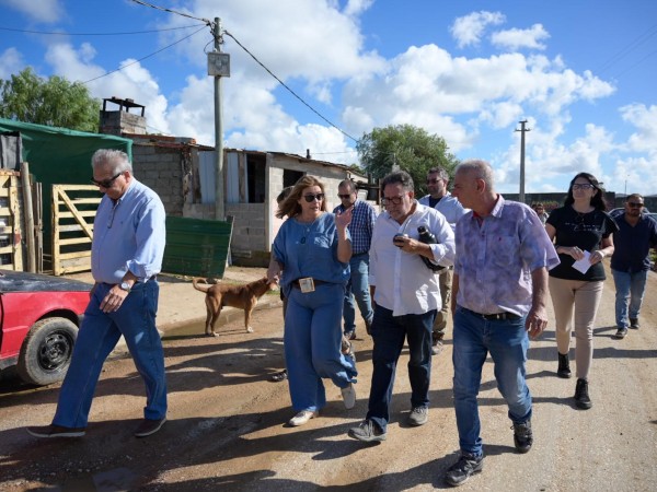 Cairo, ministra, vivienda, realojos, asentamientos, Maldonado