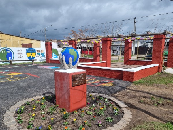 Andrés Rapetti, Municipio de Maldonado, Barrio Cerro Pelado, plazoleta