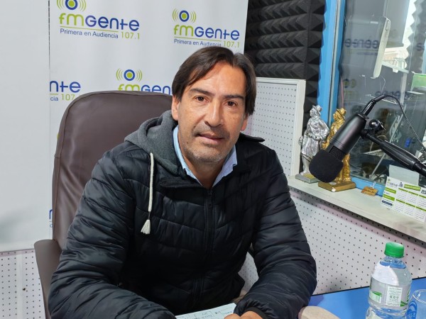 Consejero del Colegio Médico sobre el proyecto que obligaría a especialistas a trabajar dos años en el sector público: “Pone la inequidad arriba de la mesa, pero no son las formas”
