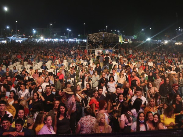 Continúa la Piria Beer Fest con food trucks, feria artesanal y DJ Sanata